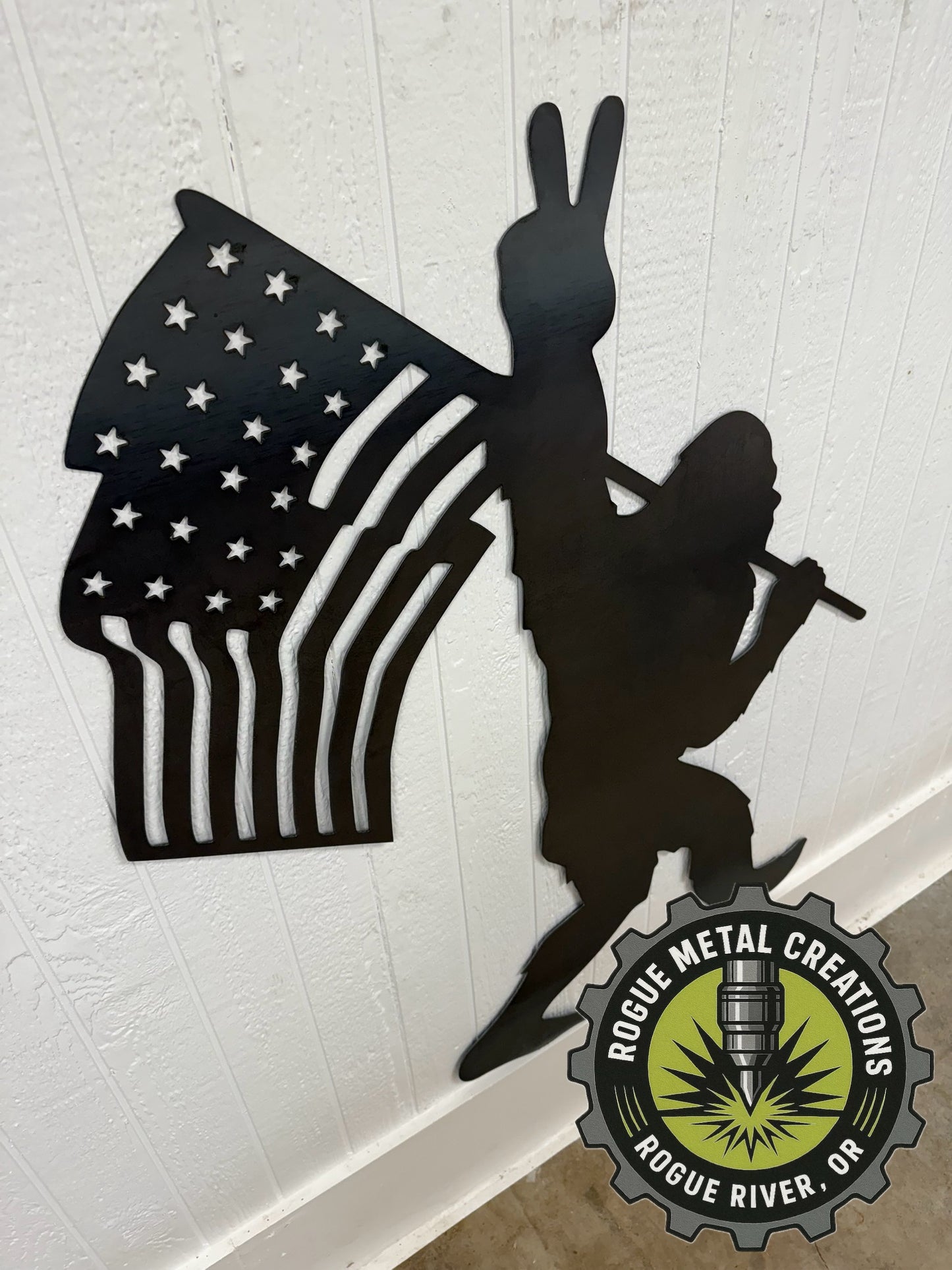 BIGFOOT / SASQUATCH with AMERICAN FLAG and PEACE SIGN - Metal Art - Steel Decor