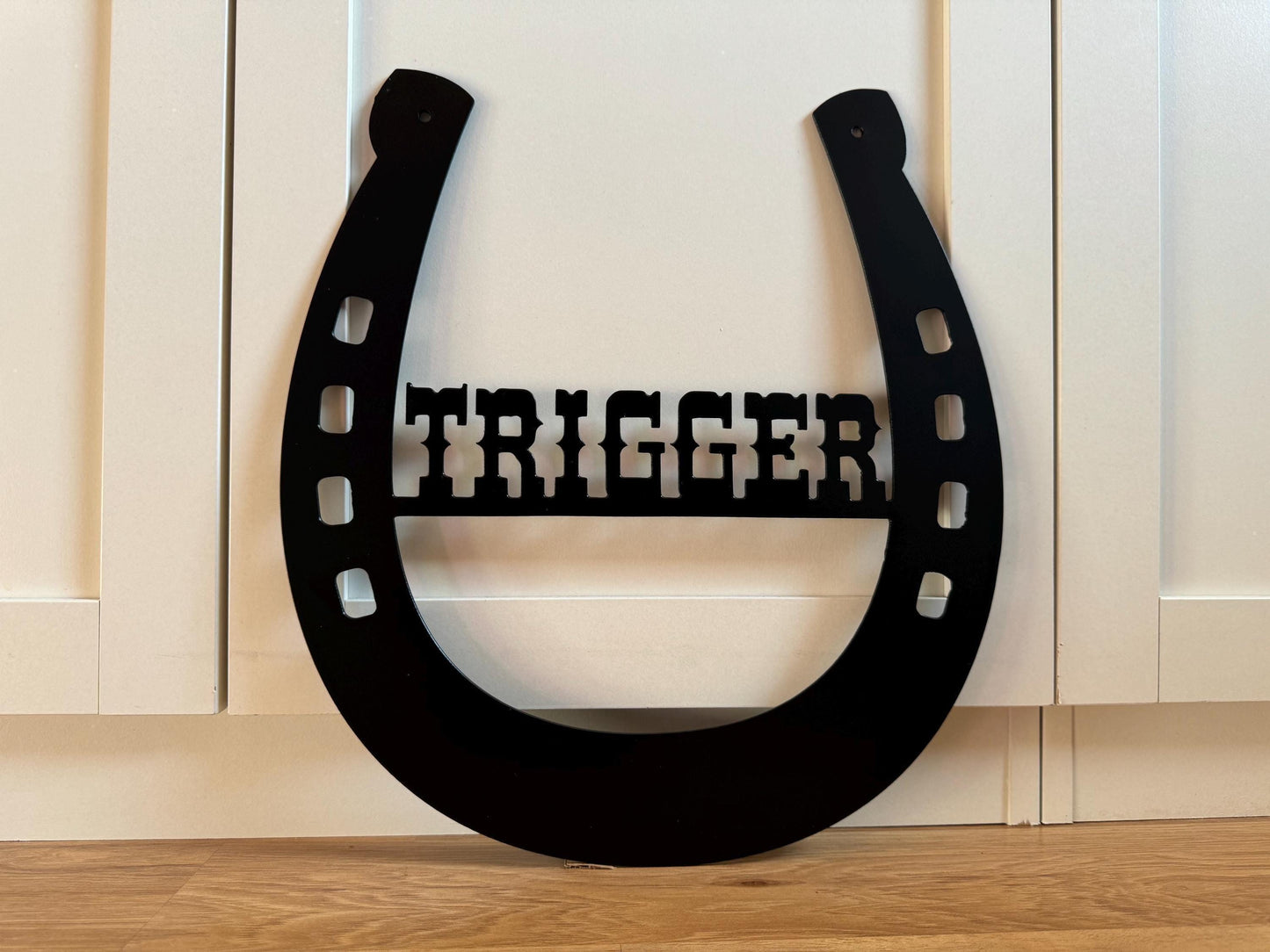 Horse Stall Name Plaque - Horseshoe Sign - Personalized Steel Sign - Metal Art - SQ12-36