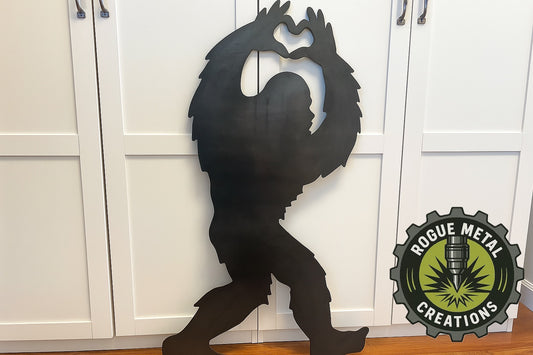 BIGFOOT / SASQUATCH making HEART HANDS - Metal Art - Steel Decor- OV12-36