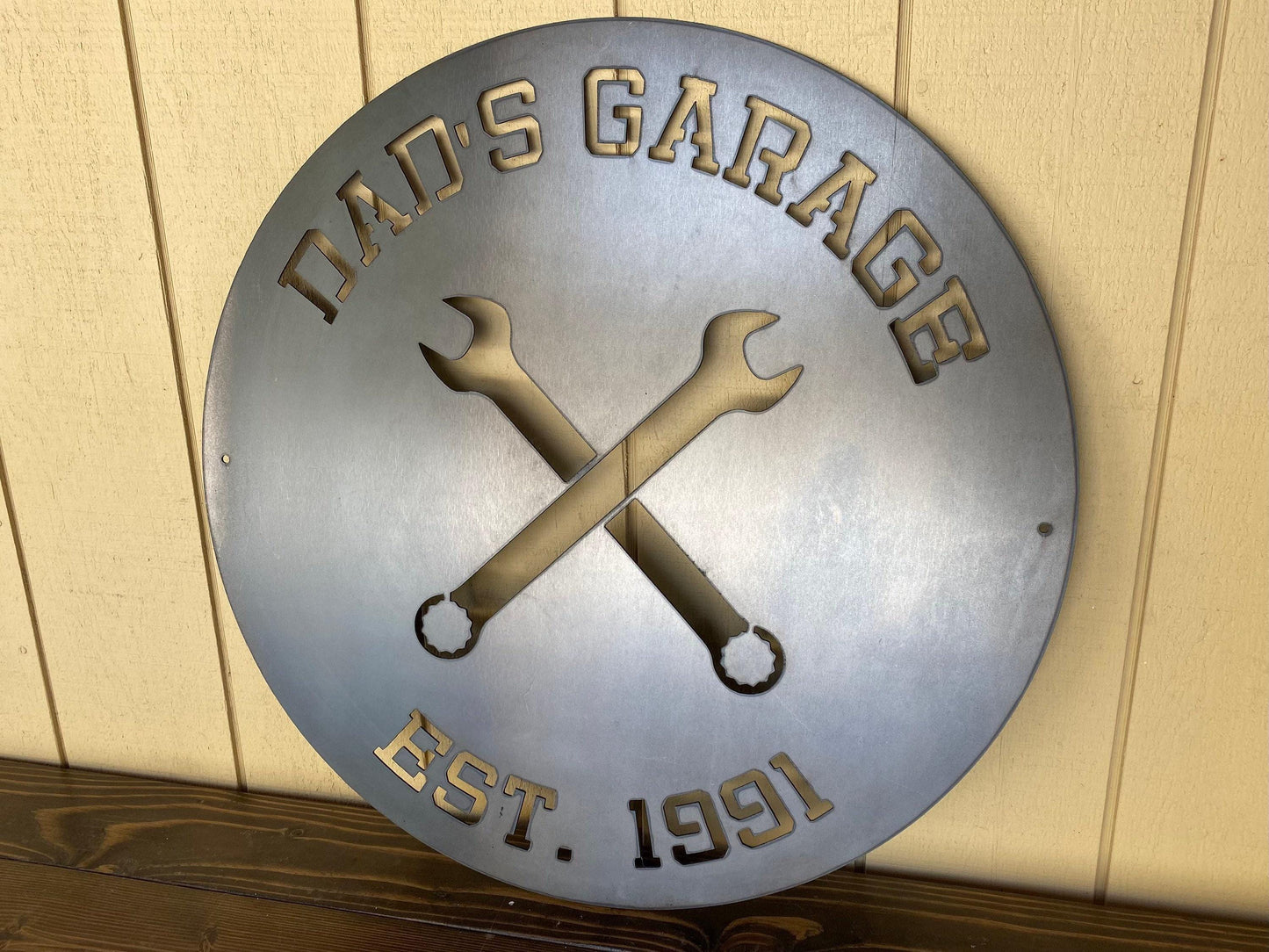 METAL GARAGE Sign - Dad’s Garage - Personalized Steel Sign - Wall Art - SQ18-36
